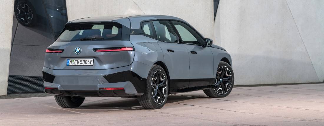 bmw-ix-l-03