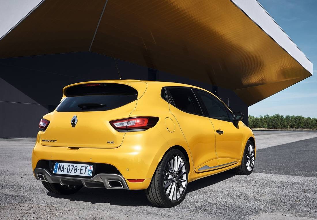renault-clio-rs-back