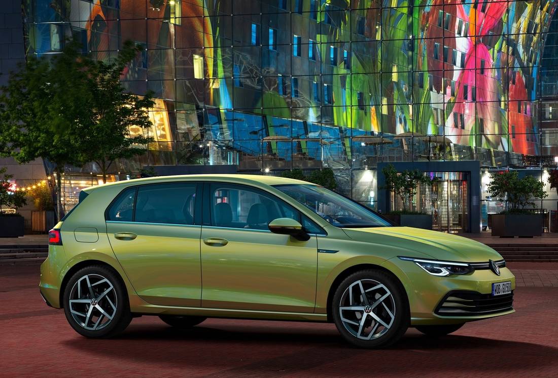 vw-golf-side