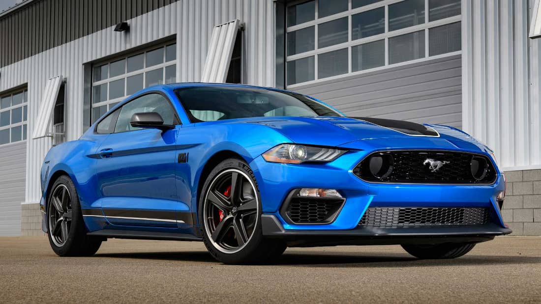  Das kultige “Ponycar” Ford Mustang ist optisch seit Jahrzehnten eine Show und bis heute einer der meistverkauften Sportwagen der Welt.