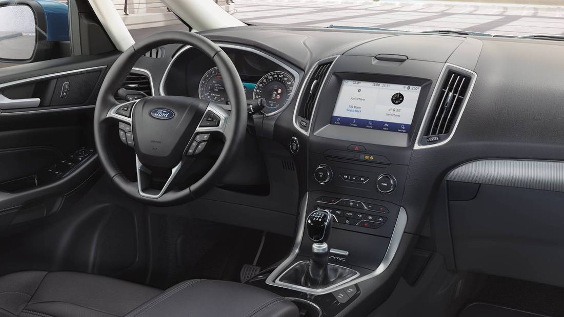 ford-galaxy-hybrid-interior