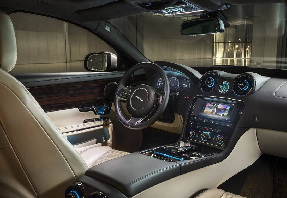 jaguar-xj-interior