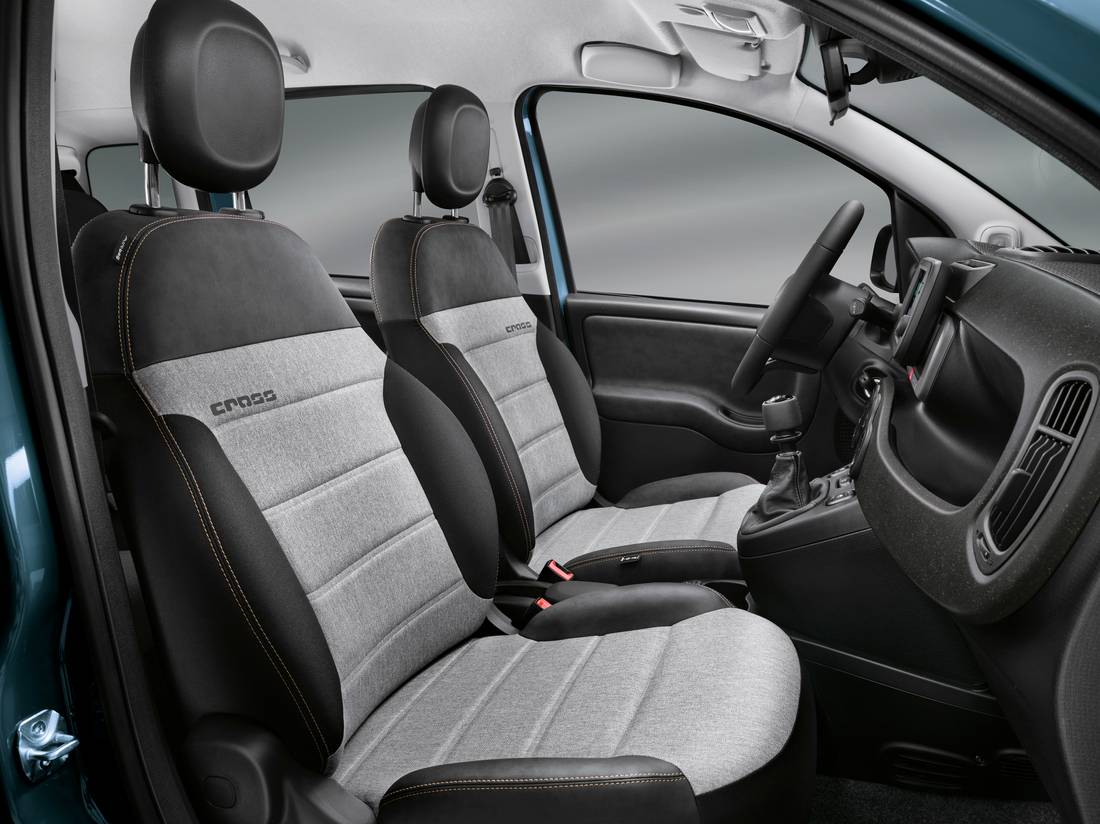 fiat-new-panda-cross-seats