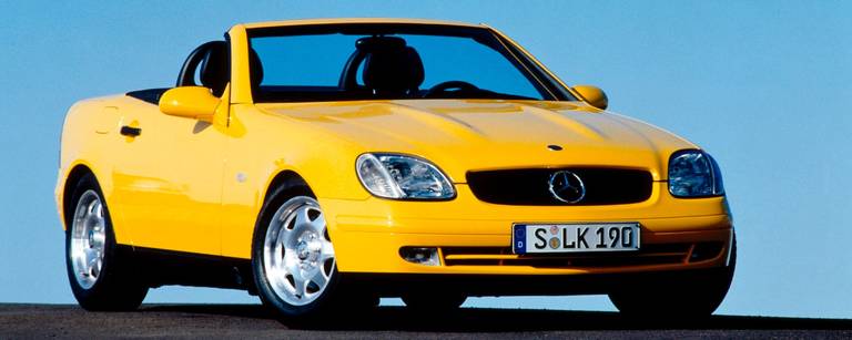  Eine breite Palette an Roadstern hat Mercedes-Benz in seinem Portfolio – klassisch und zeitlos präsentiert sich der SLK Roadster.