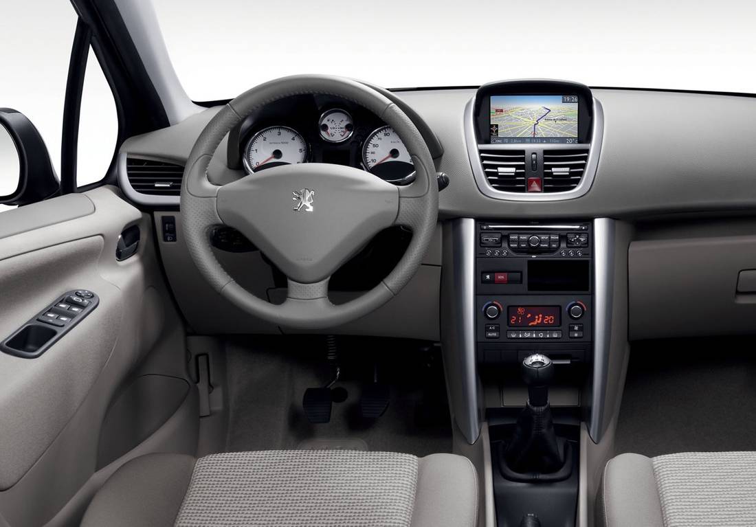 Peugeot 207 interior