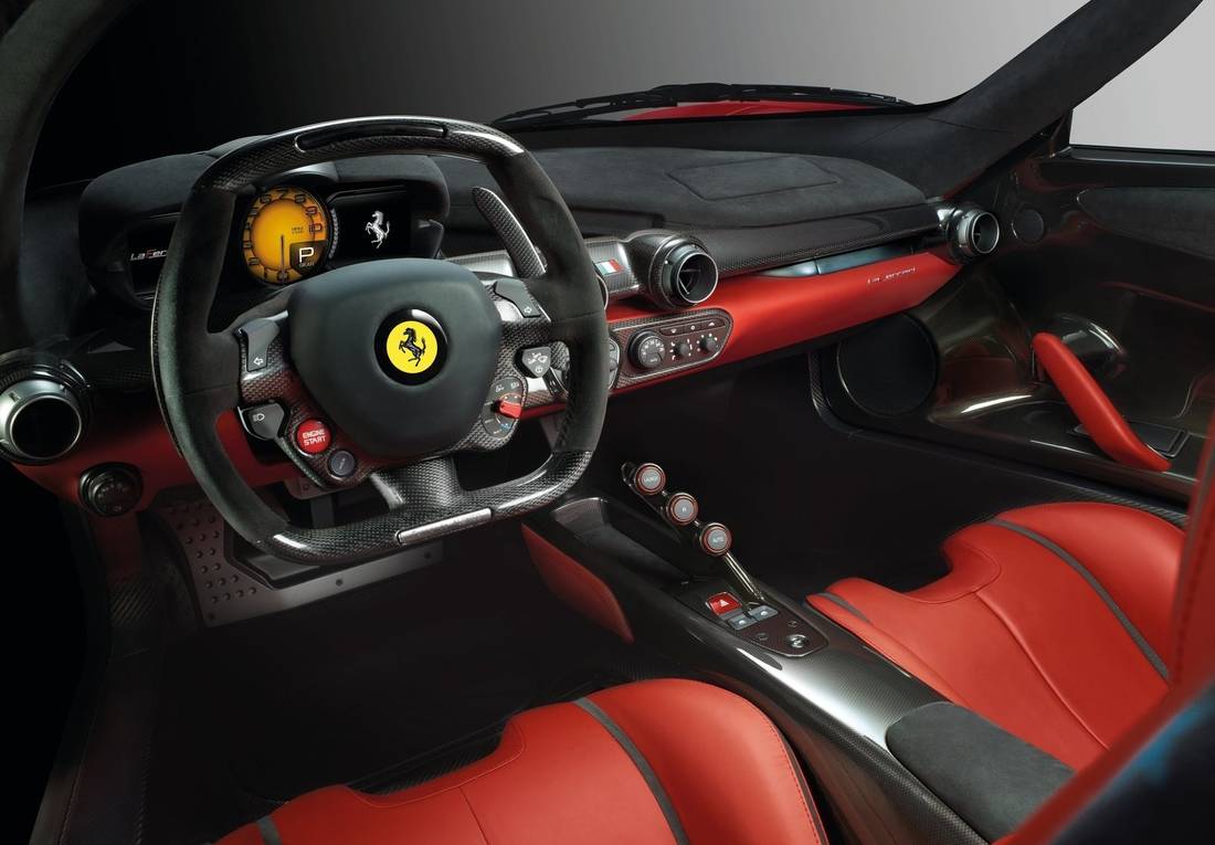 ferrari-laferrari-interieur