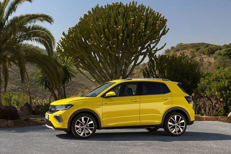 Volkswagen T-Roc R Facelift (2022) erstmals als Erlkönig erwischt