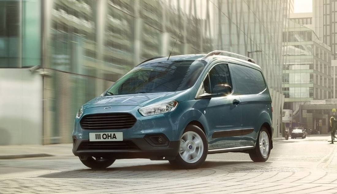 ford-transit-courier-front