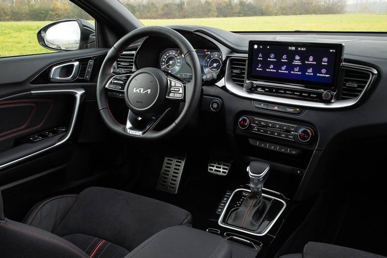 Kia-ProCeed-GT-2023-Interior