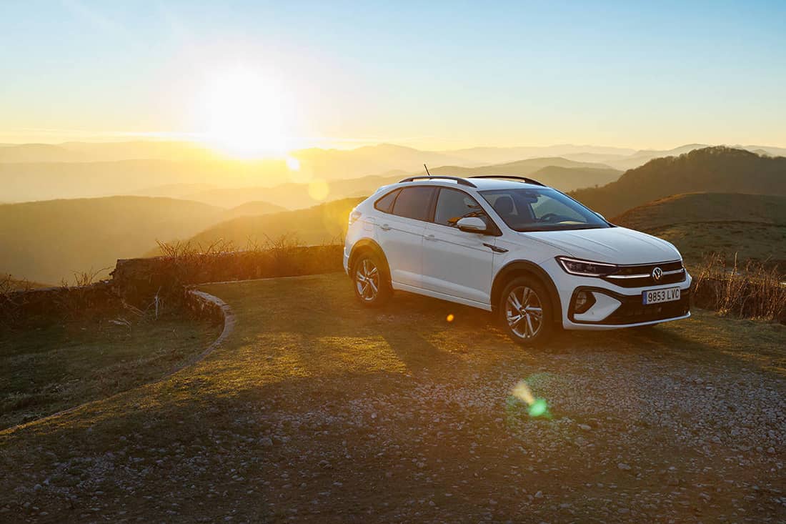  Zwischen Coupé und SUV bewegt sich der VW Taigo mit seiner straff gespannten Dachlinie.