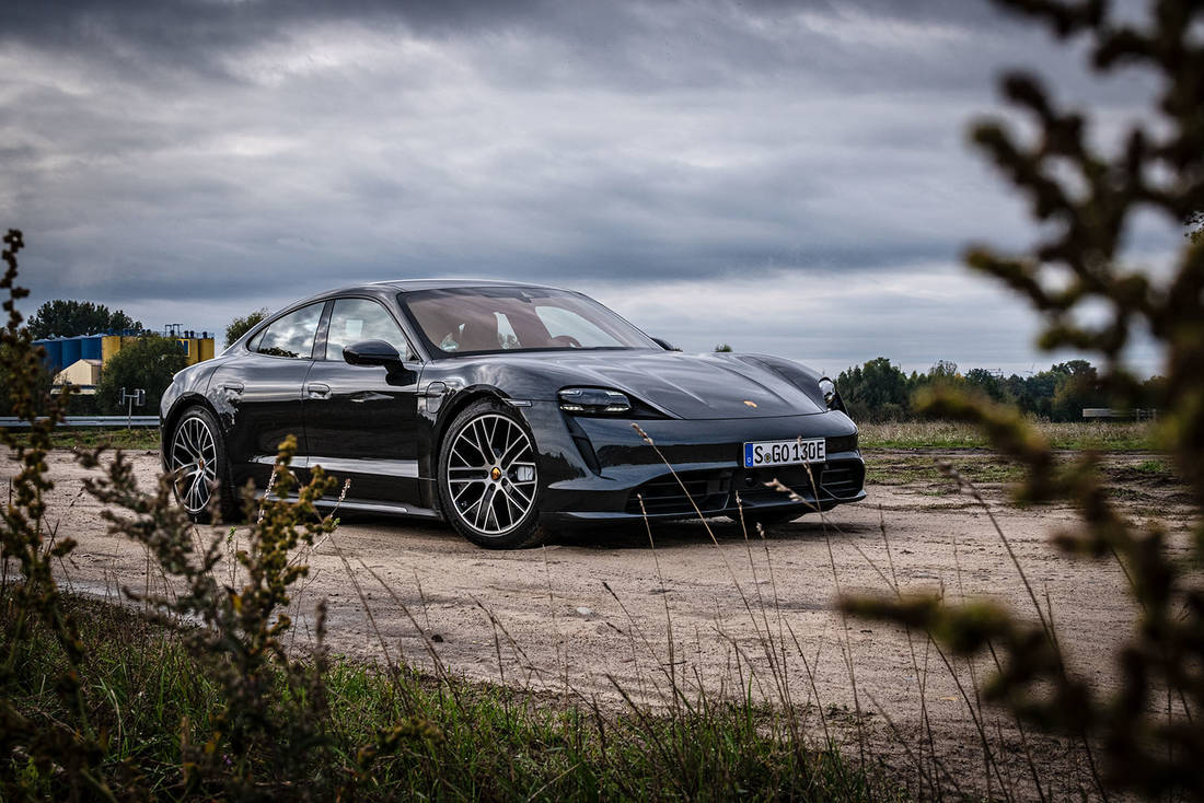 Porsche Taycan Turbo im ersten Test - AutoScout24