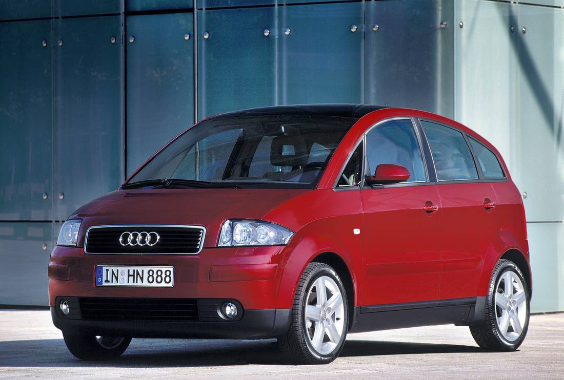 audi-a2-red-side