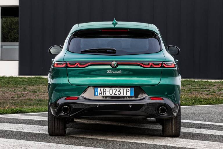 Alfa-Romeo-Plug-in-Hybrid-Rear