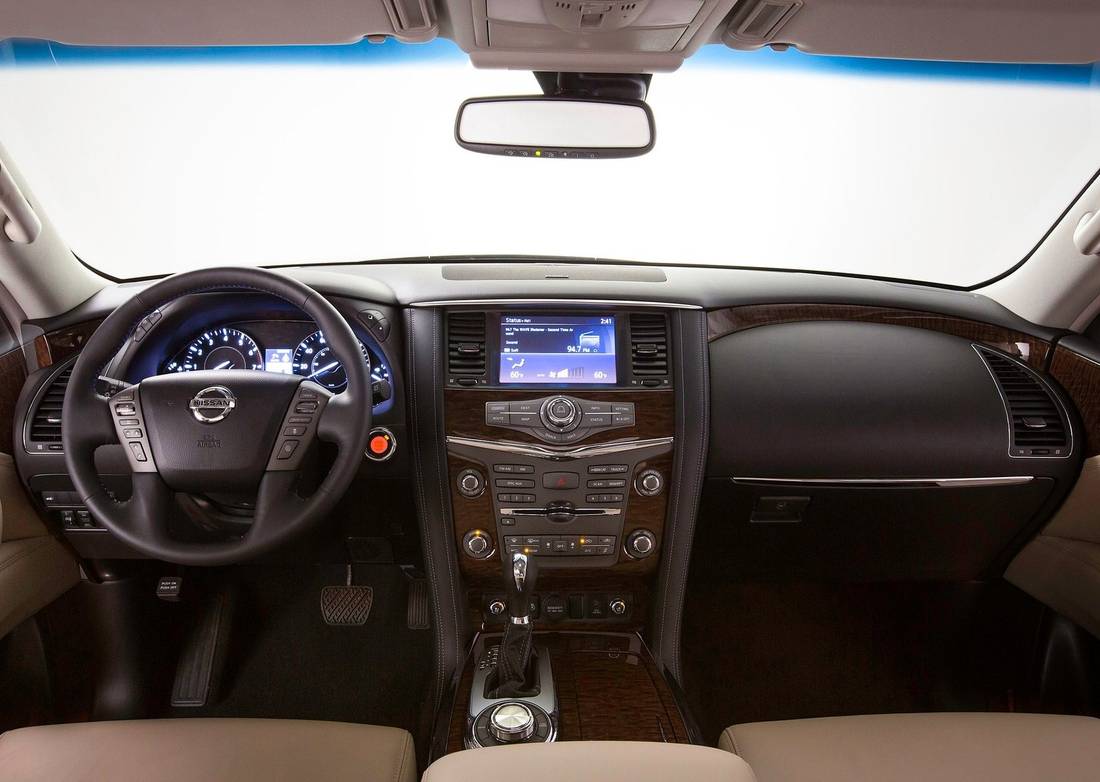 nissan-armada-interieur