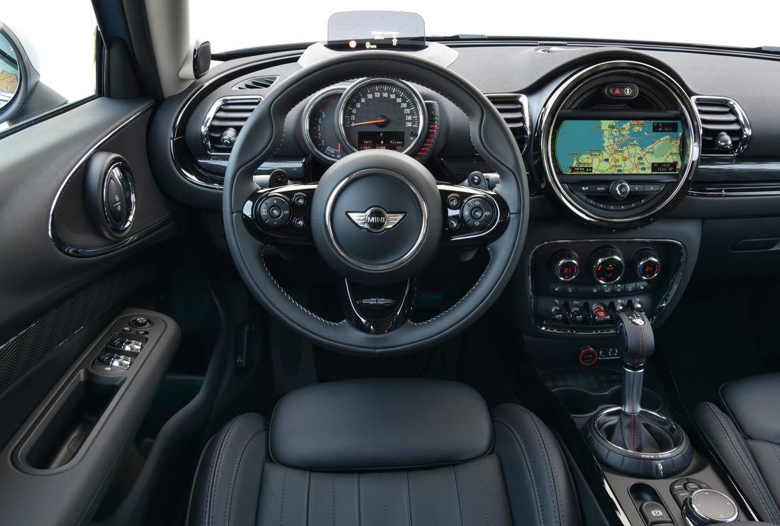 mini-cooper-sd-clubman-interior