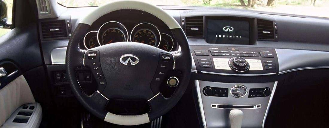 infiniti-m45-l-03