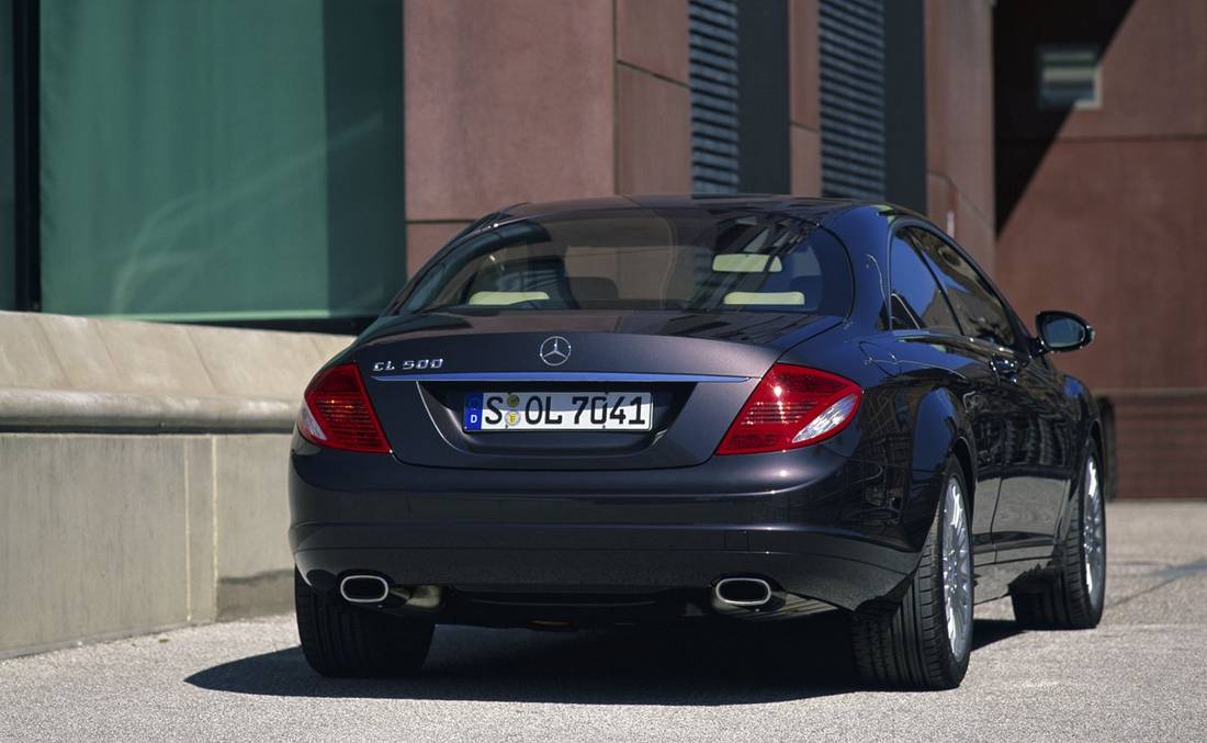 Mercedes-Benz-CL_500-2007