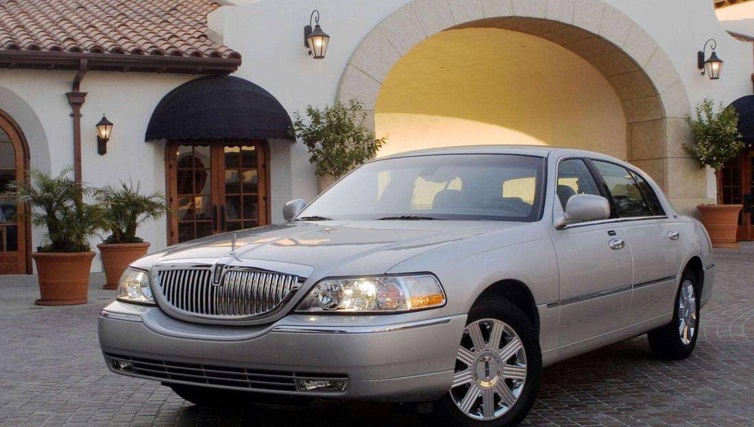 Lincoln Town Car