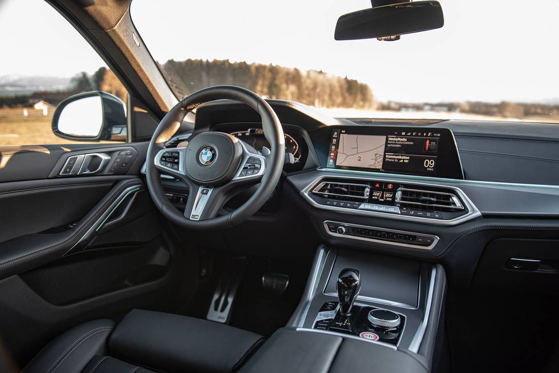  Familiar practicality: You quickly find your way around in the BMW X6, the iDrive operation is easy to do and the material quality also corresponds to the high purchase price of 86,600 euros.