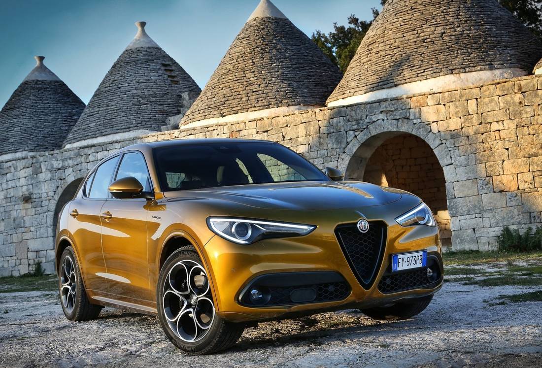 alfa-romeo-stelvio-front