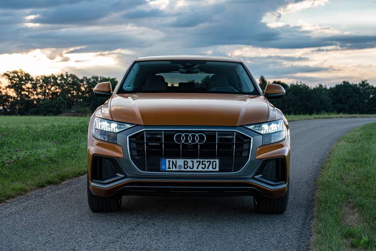 Audi-Q8-50-TDI-quattro-Front