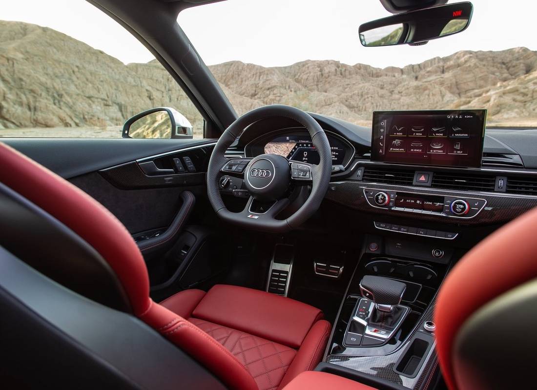 Audi-S4-interior