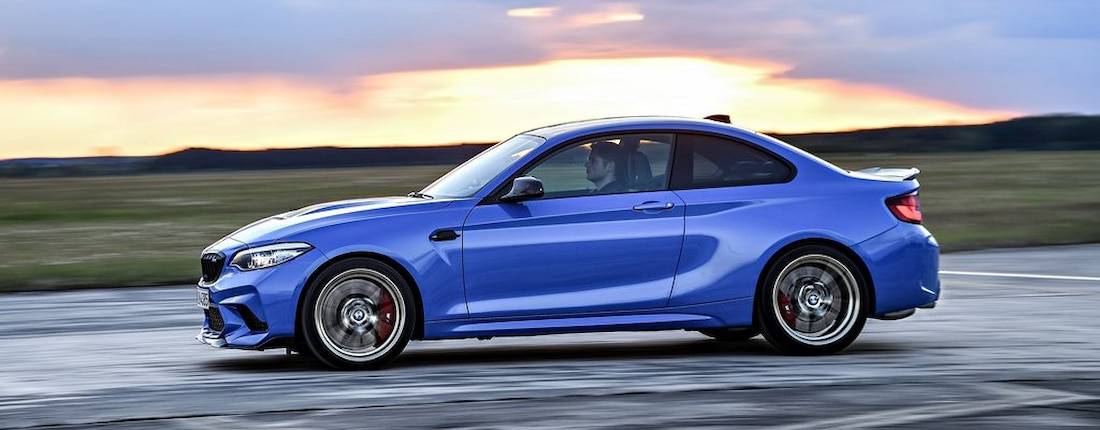 bmw-m2-cs-side