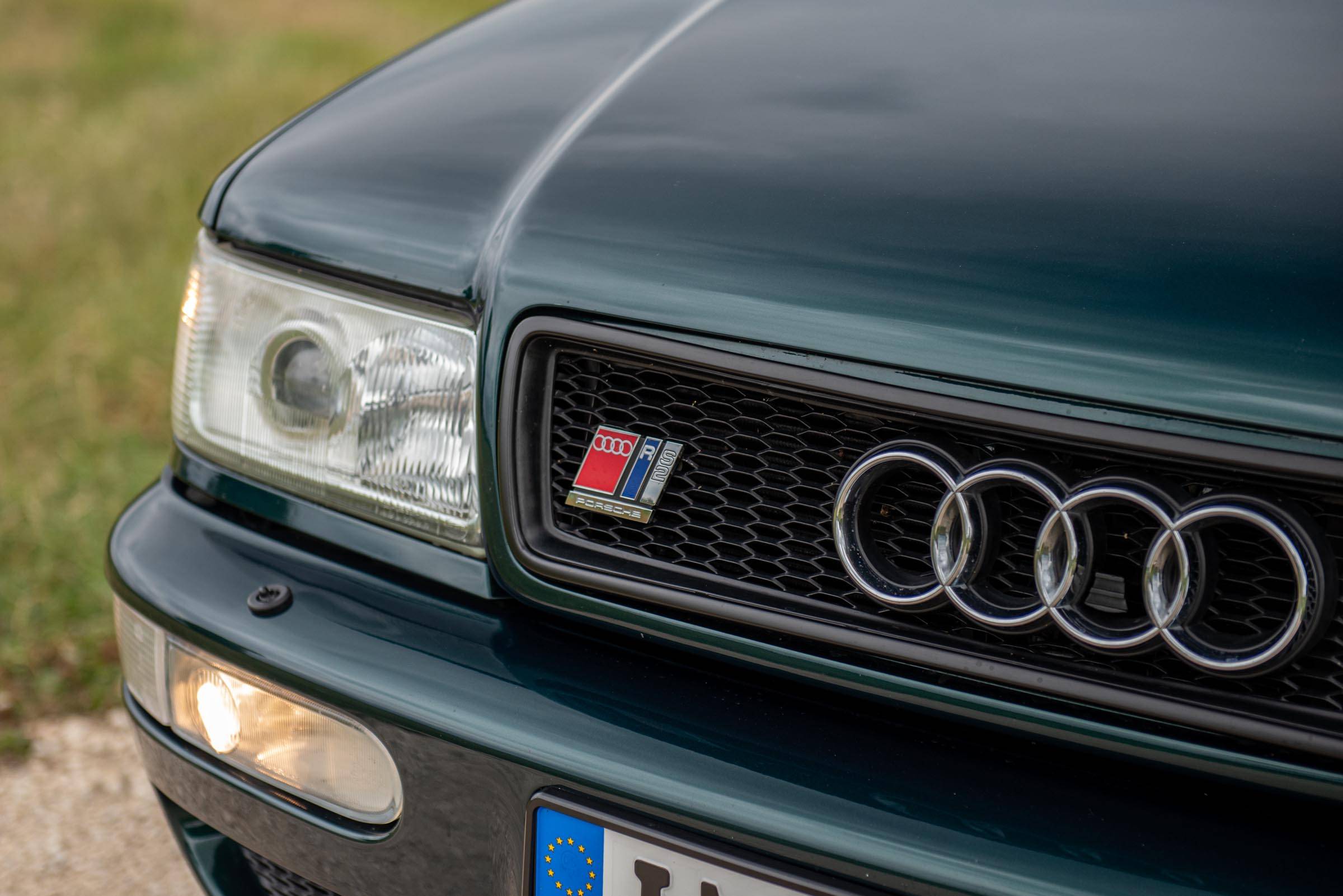 Audi RS2 - Logo
