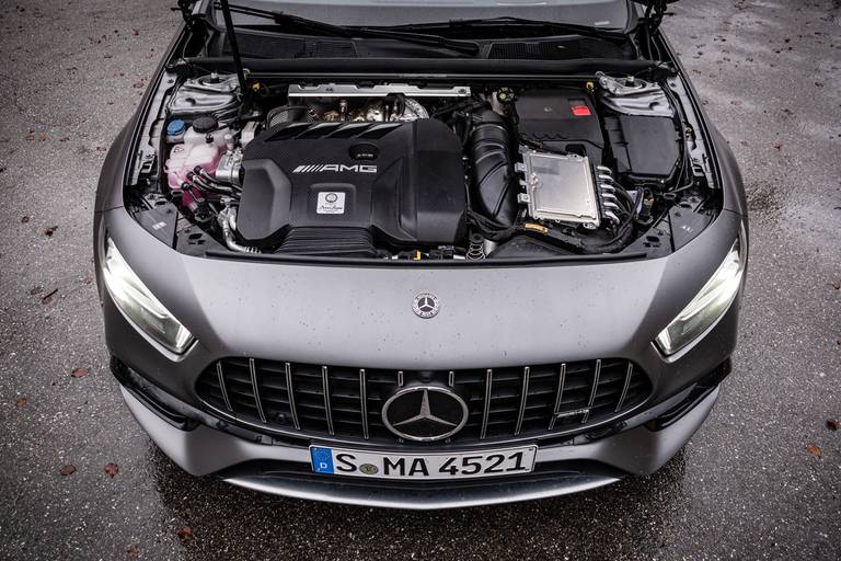Mercedes-AMG-A-45-S-4MATIC-engine