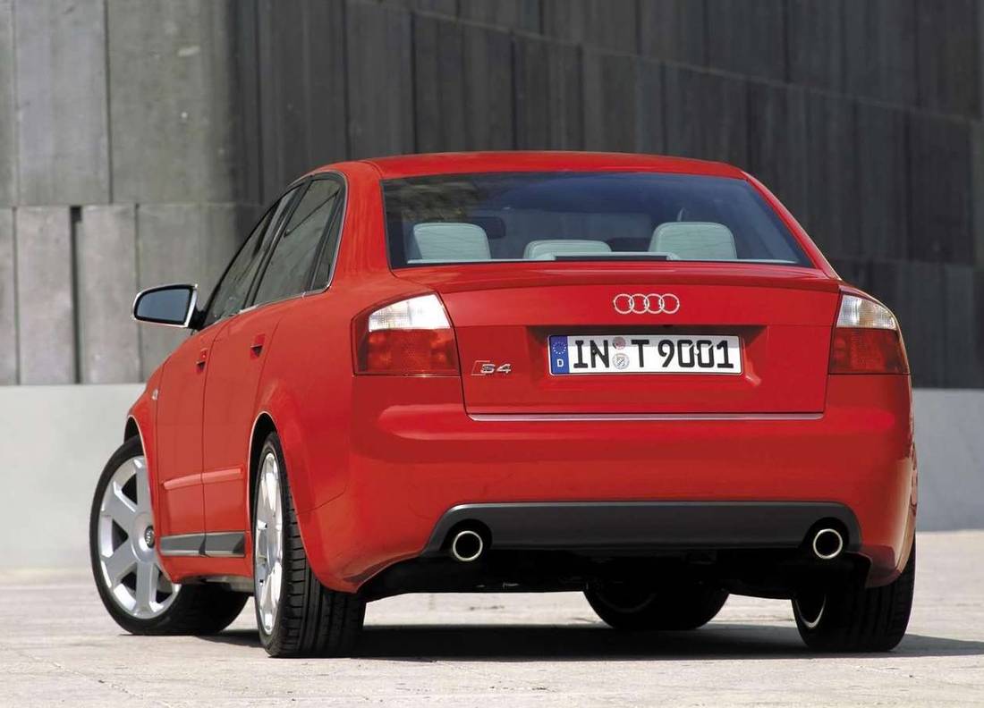 Audi-S4-B5-Rearview