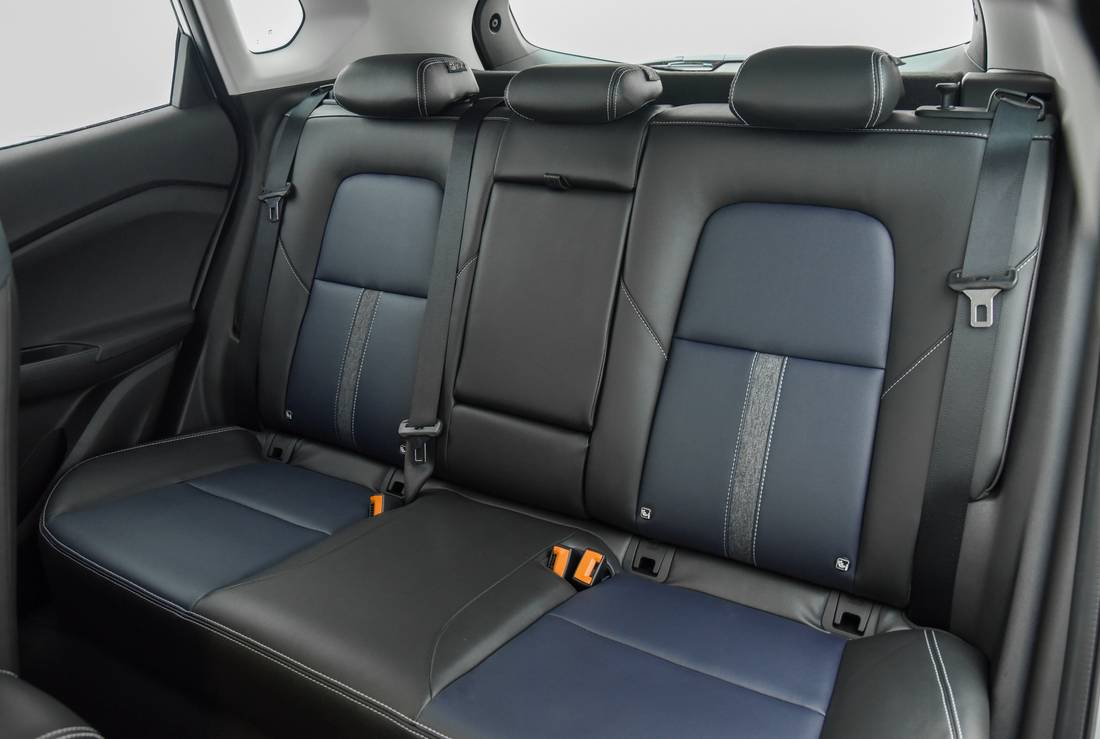 chevrolet-tracker-seats