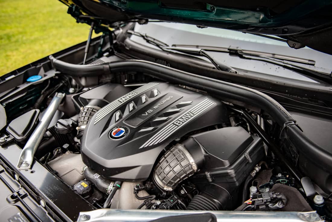 BMW Alpina XB7 engine