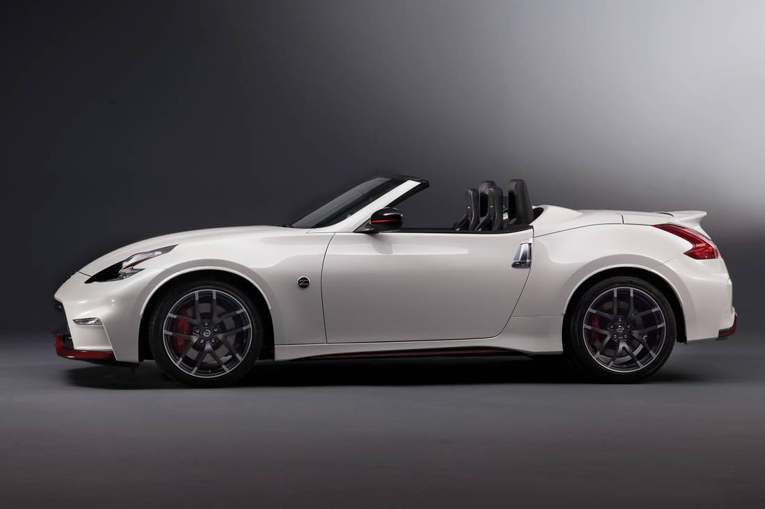 nissan-370z-nismo-roadster-side