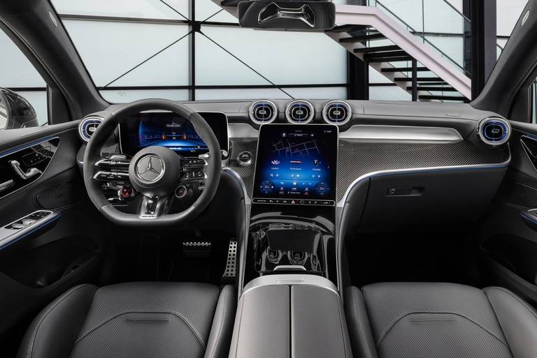 Mercedes-AMG-GLC-Coupe-Cockpit