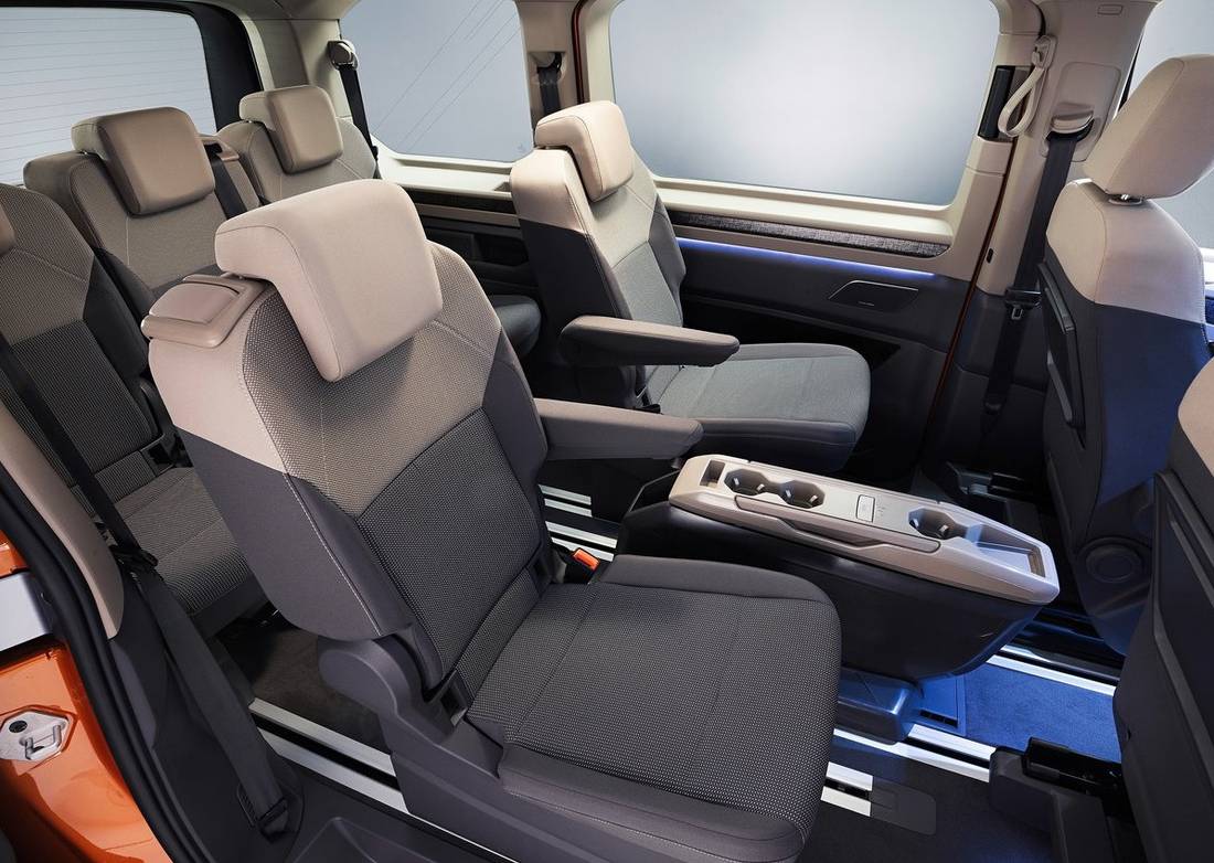 Volkswagen-Multivan-2022 Seats