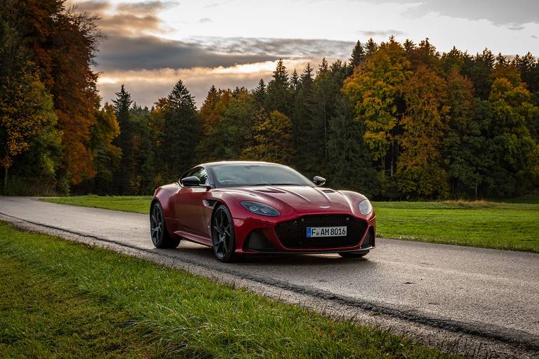 Aston-Martin-DBS-Superleggera-Front-Side