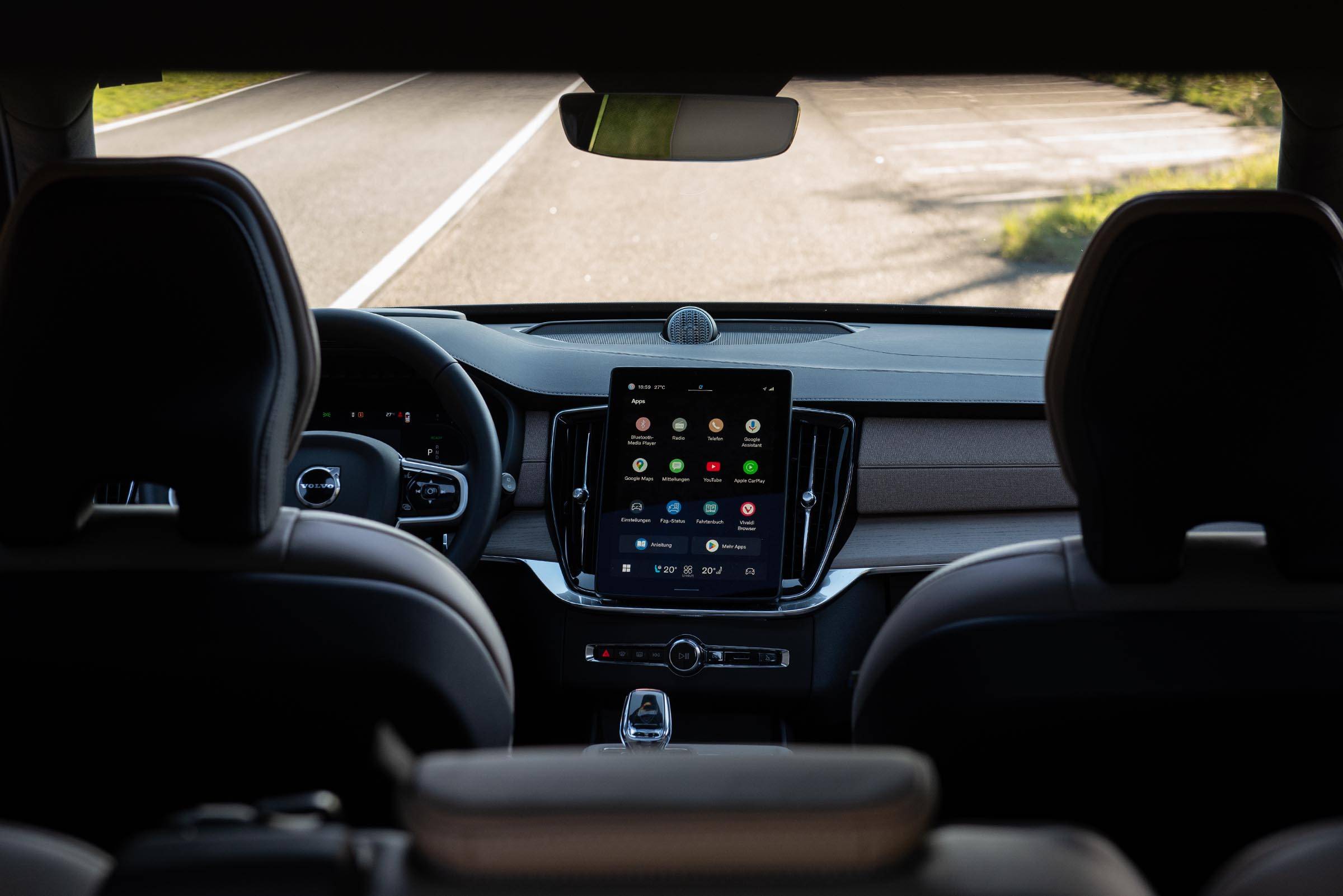 Volvo XC90 - Interior