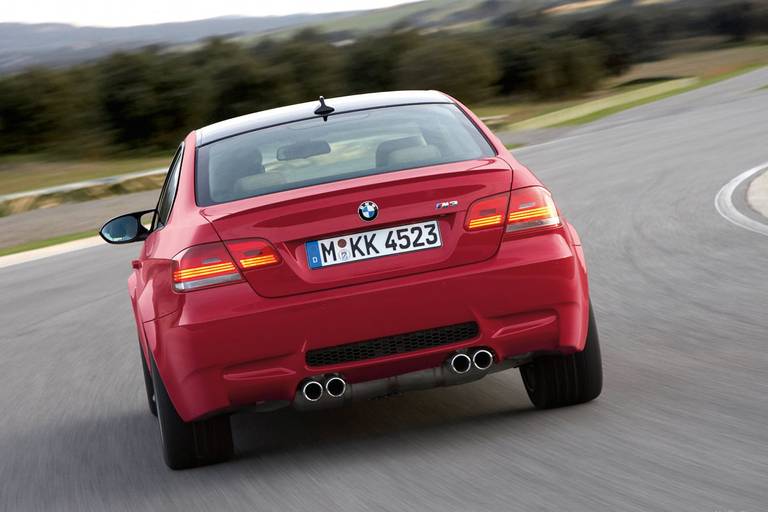 Hero-BMW-M3-E90-rear-dynamic