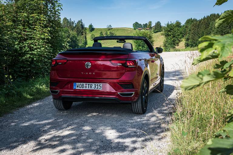 Volkswagen-T-Roc-Cabrio-2020-Rear