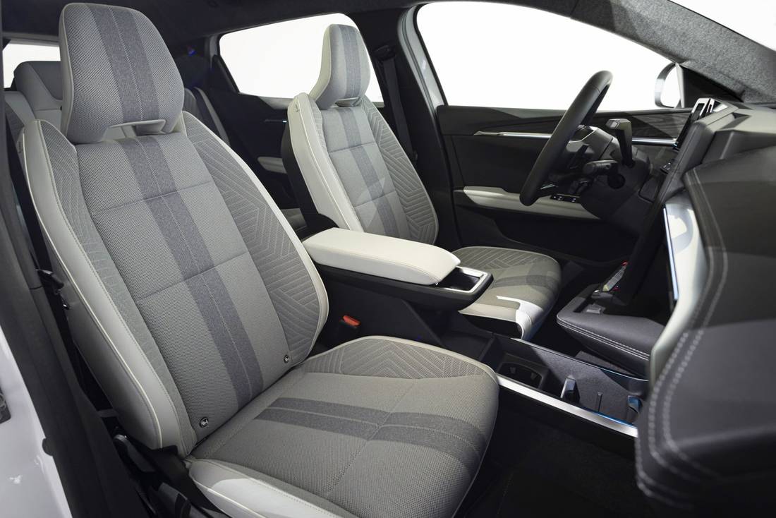 renault-scenic-e-tech-electric-2024-2023-4