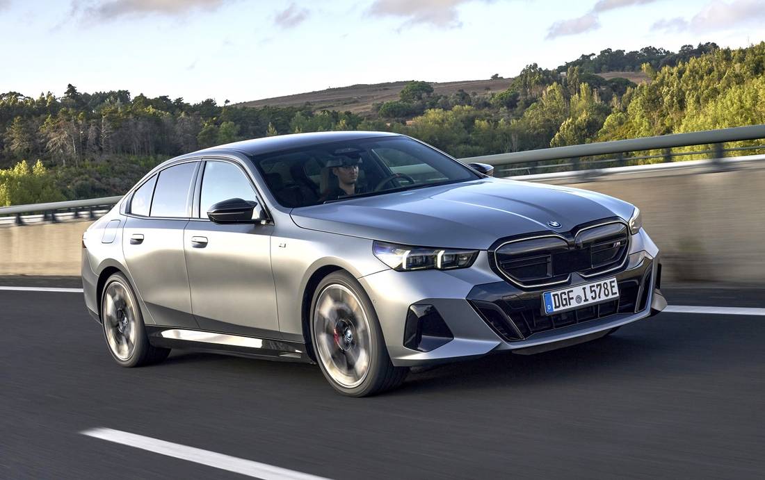 bmw-i5-m60-xdrive-limousine-fahraufnahme