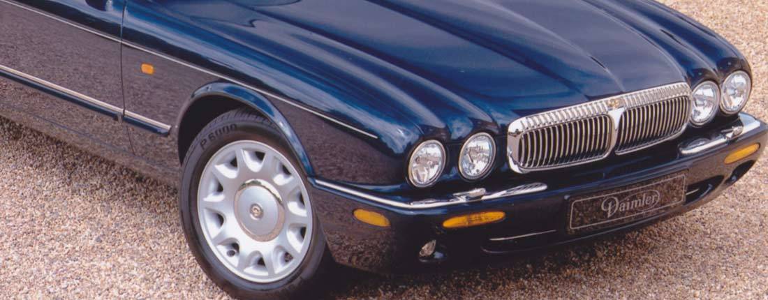 daimler-super-v8-l-01.jpg