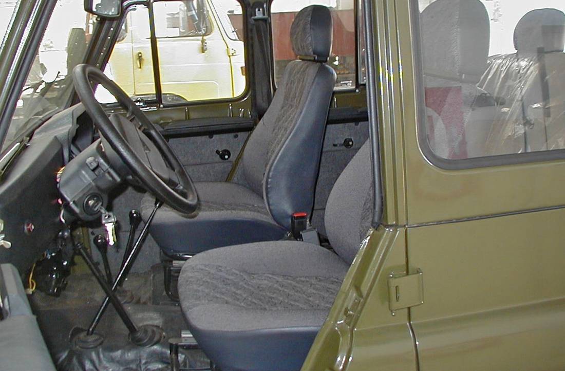 uaz-3151-interior