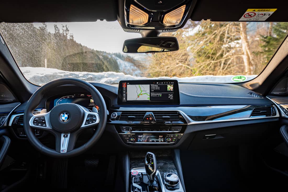 BMW 540i xDrive Touring G31 interior