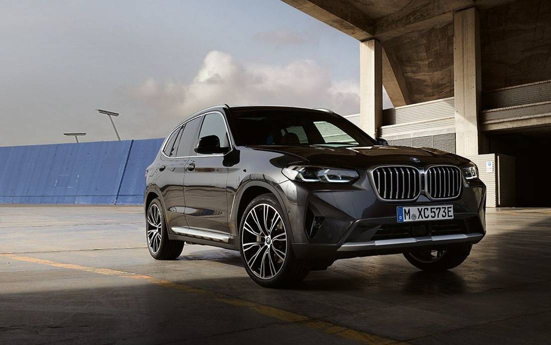 bmw-x3-30e-front