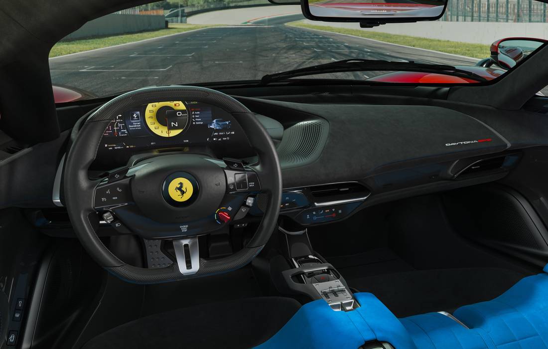 ferrari-daytona-interior