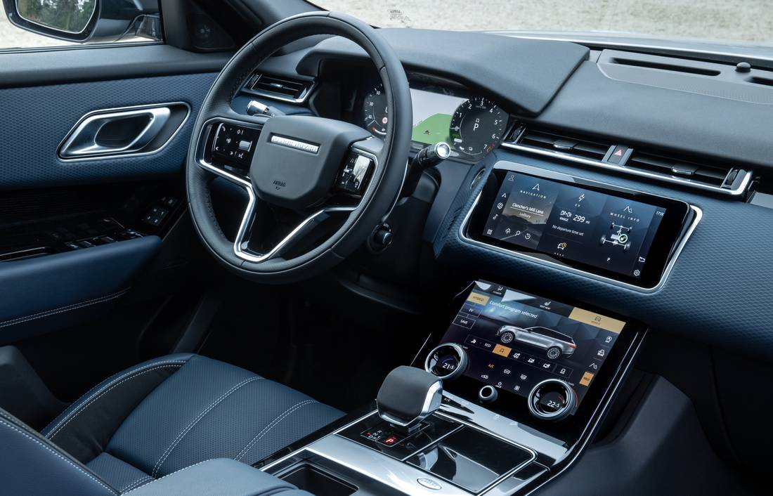 land-rover-range-rover-velar-interior