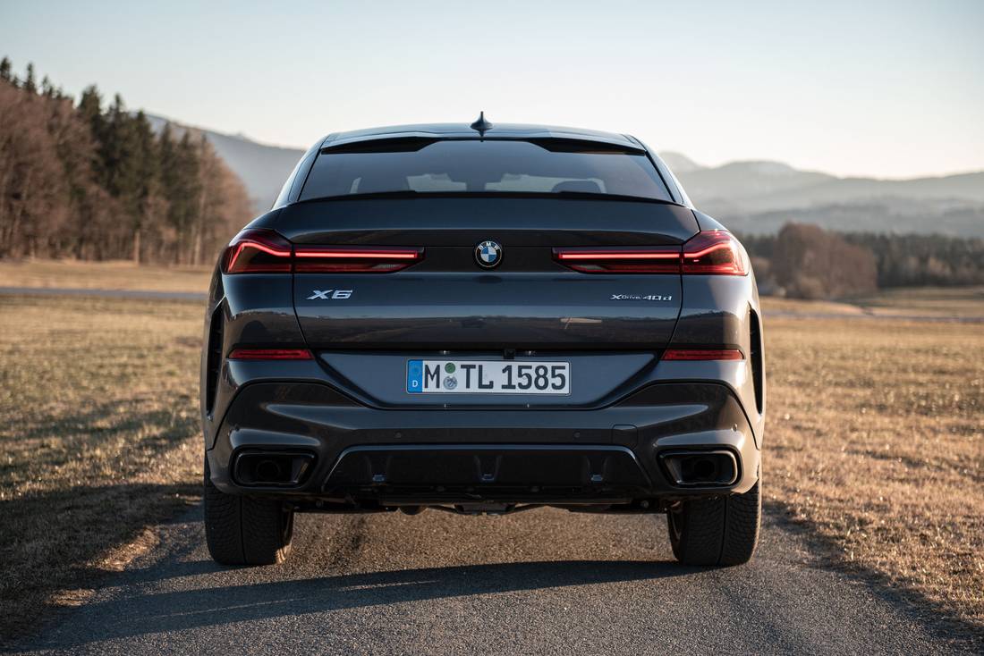  Massive rear, massive storage space: 580 liters fit into the trunk without having to move it, up to 3.5 tons can be pulled.
