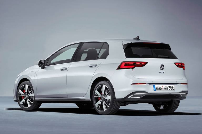 Volkswagen-Golf-GTE-Rear