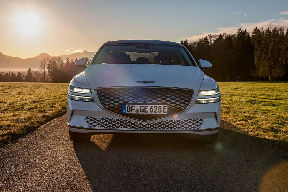 Genesis-G80-Electrified-Front